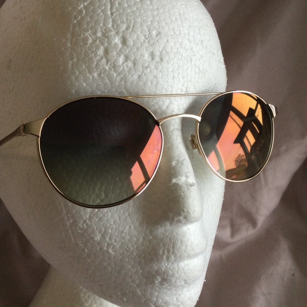 Warby Parker Gold Tone Tortoiseshell Sunglasses Fisher Wide 2403 53 19 140 - Picture 2 of 10
